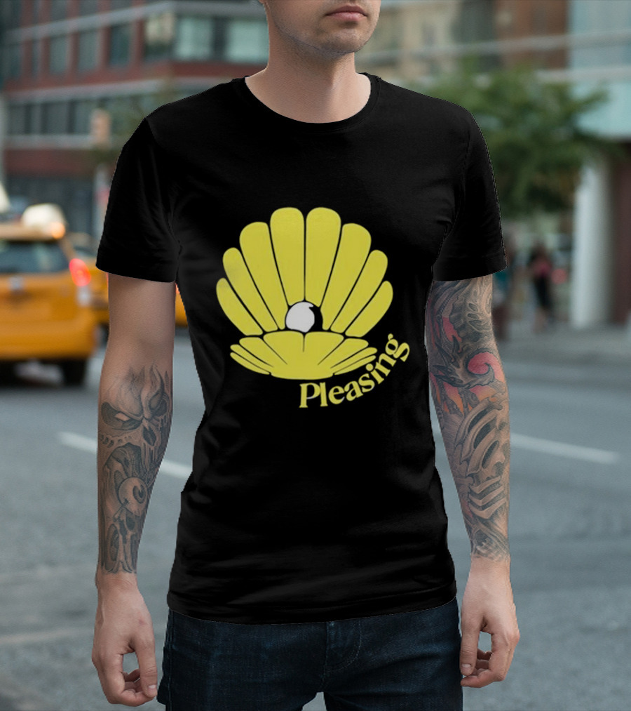Pleasing Clam Yellow Shell with Pearl T-Shirt