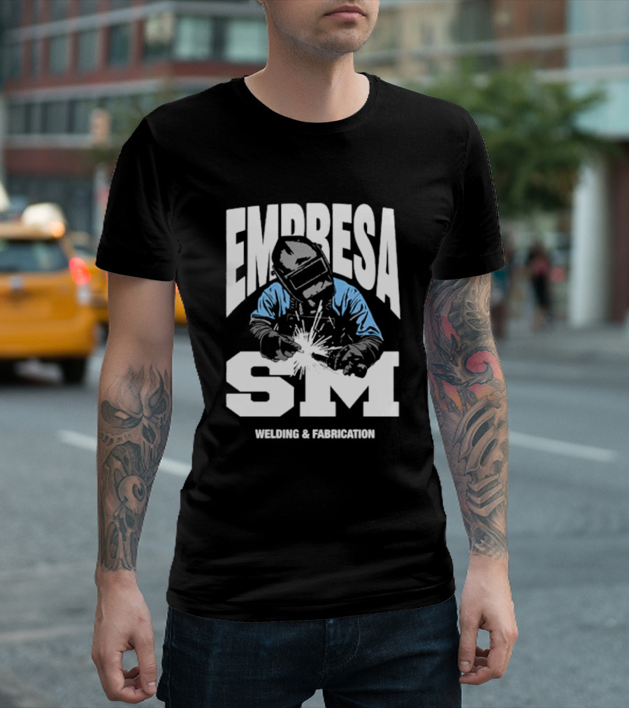 EMPRESA SM Welding And Fabrication Welder Iconic T-Shirt