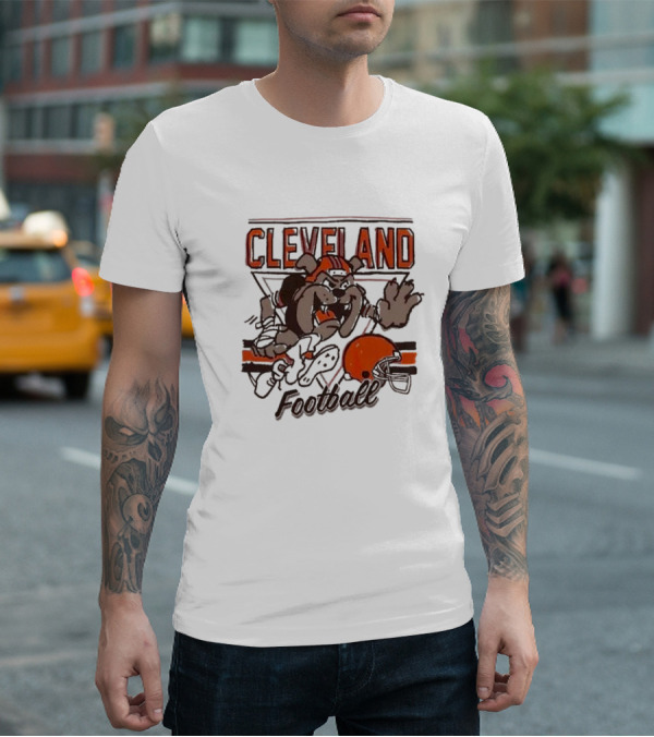 Cleveland Browns Cartoon Dawg With Helmet Football T-Shirt