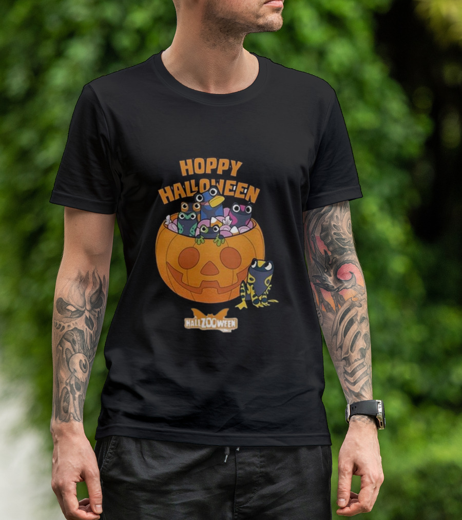Hoppy Halloween Hallzooween Frog Pumpkin T-Shirt
