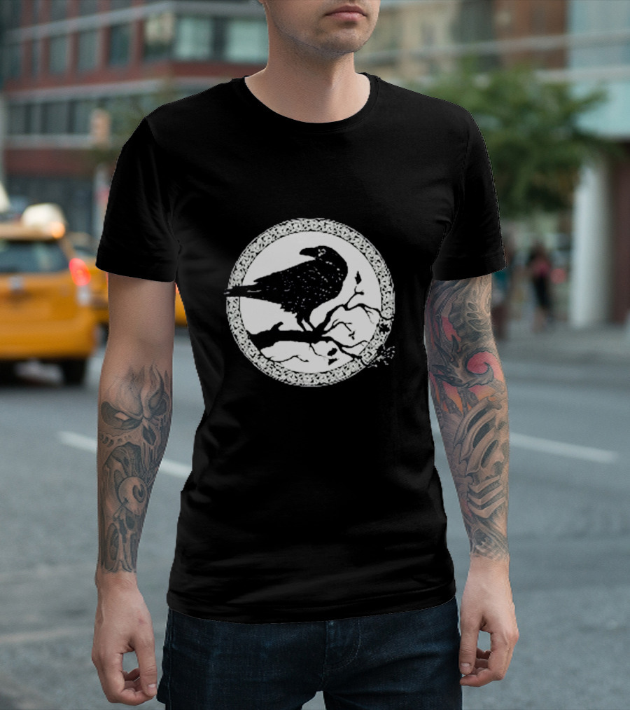 Viking Crow Celtic Norse Valhalla Odin Thor Raven on Branch Circle T-Shirt