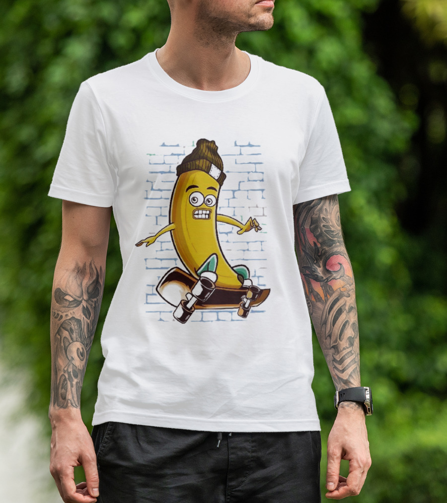 Inktastic Skateboarding Banana Beanie Graffiti Style Skateboard Rider T-Shirt