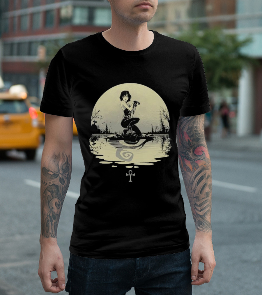 The Sandman Death Ankh Reflected in Moonlit Water Scene T-Shirt