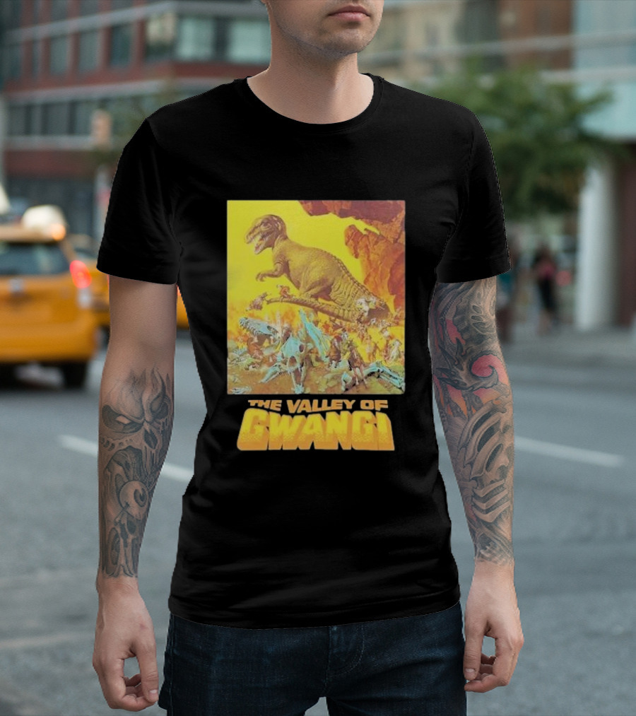 The Valley of Gwangi Dinosaur Adventure Scene T-Shirt