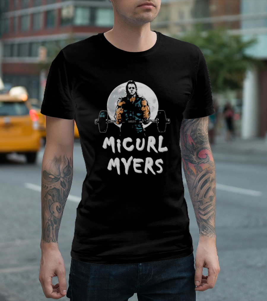 Micurl Myers Bodybuilder Lifting Under Full Moon Halloween T-Shirt