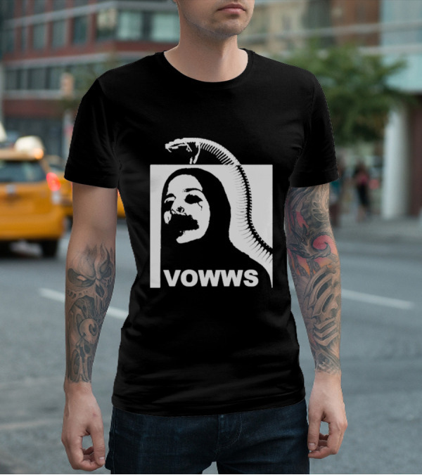 Vowws Snake Minimalist T-Shirt