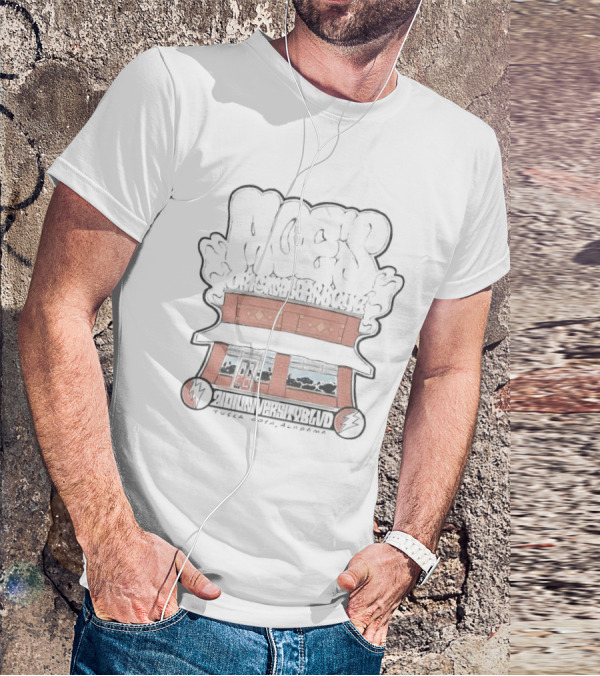 Moe's Original Barbecue Tuscaloosa Alabama 2101 University Blvd Warped Building T-Shirt