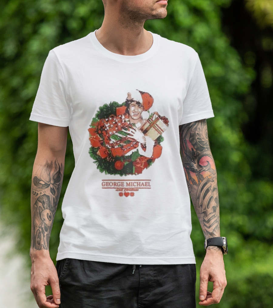 GEORGE MICHAEL LAST CHRISTMAS SANTA HAT WREATH T-Shirt