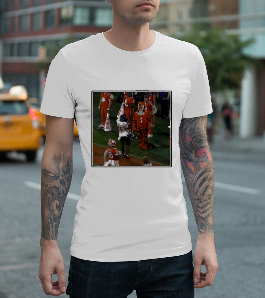 Louisville Victory Dance Night Night Celebration Against Clemson Tiger Mascot T-Shirt