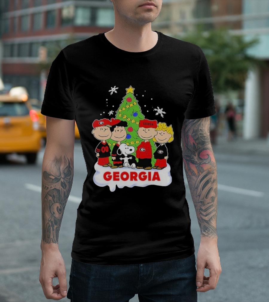Georgia Bulldogs Snoopy and Friends Christmas T-Shirt