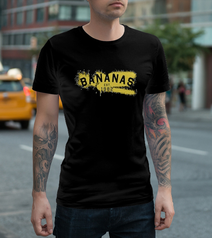 Bananas Est 1982 Vintage Graffiti Style Yellow Brushstroke T-Shirt