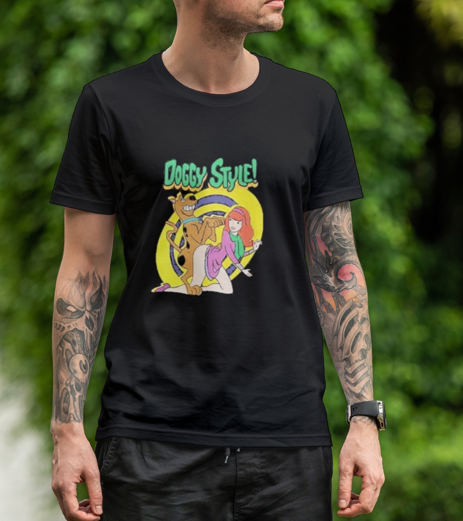 Scooby-Doo Doggy Style Daphne T-Shirt