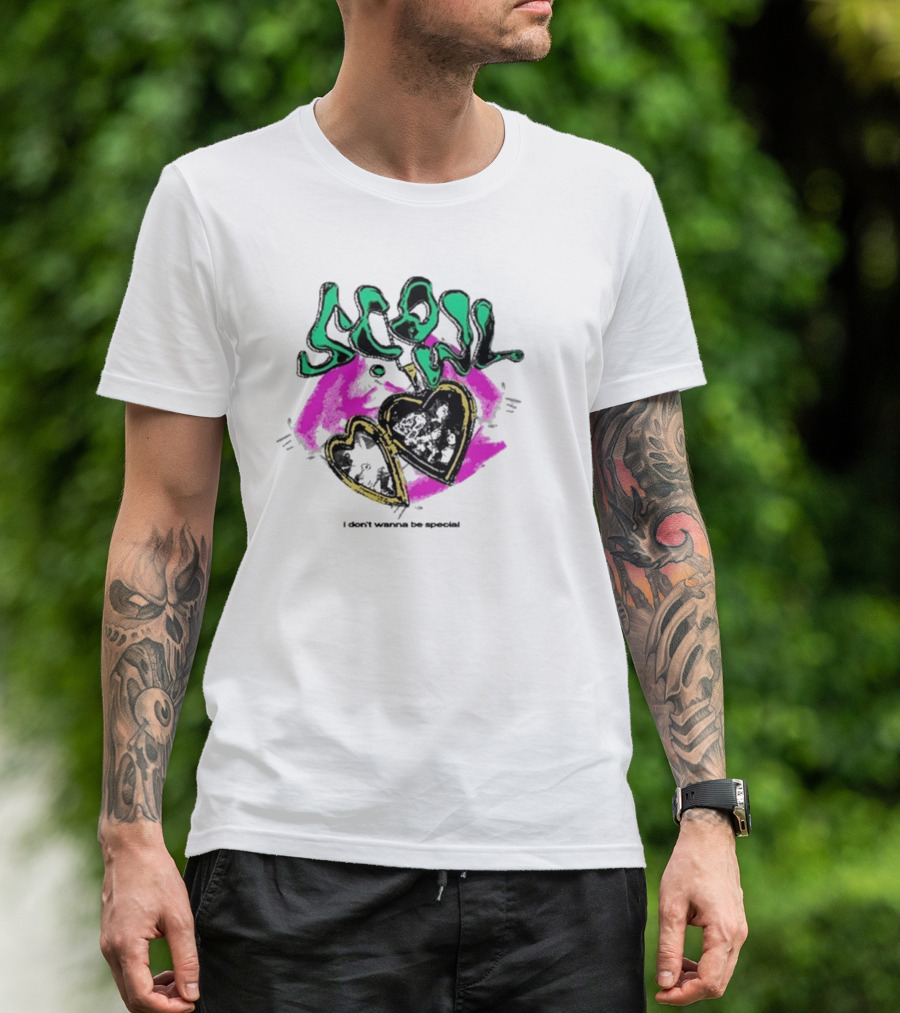 Scowl I Don’t Wanna Be Special Heart Lock T-Shirt