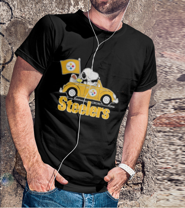 Pittsburgh Steelers Snoopy Driving Car With Flag T-Shirt