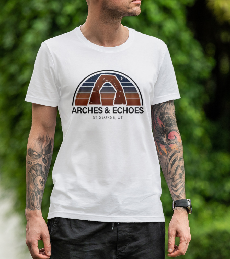 ARCHES ECHOES ST GEORGE UTAH RED ROCK NIGHT SKY MOON T-Shirt