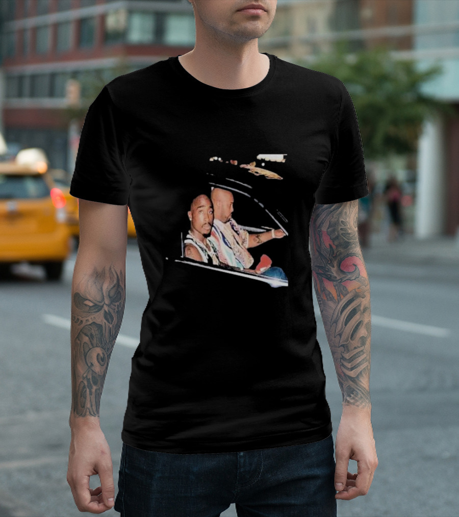 2Pac And Suge Knight Black Car Night Image T-Shirt
