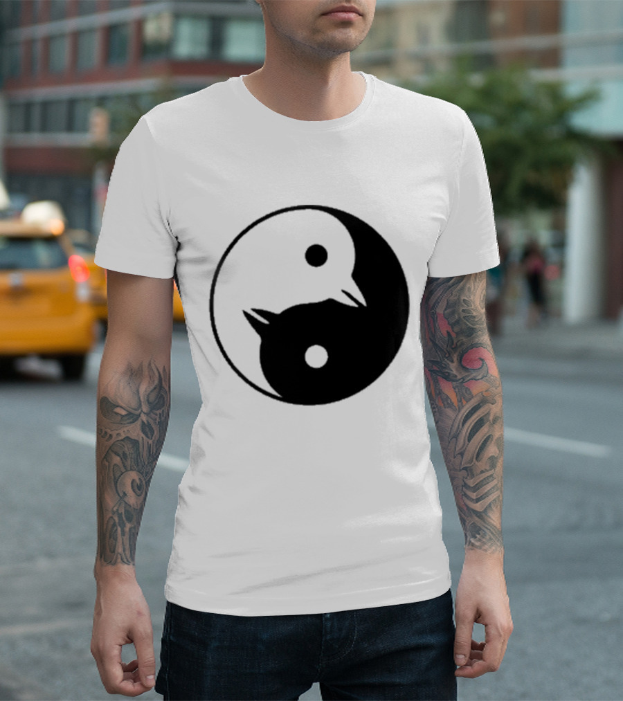 Yin Yang Penguins Pinguini Tattici Nucleari T-Shirt