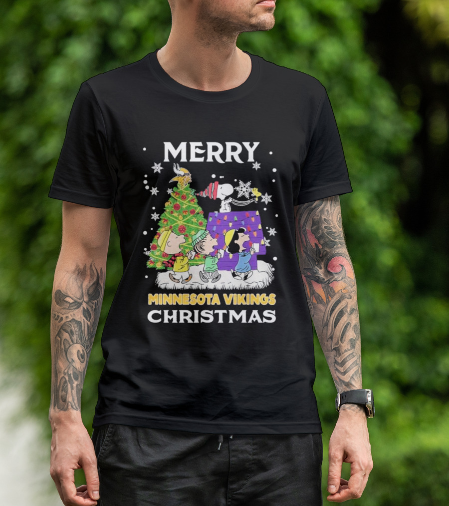 Merry Minnesota Vikings Christmas Snoopy Team Celebration T-Shirt