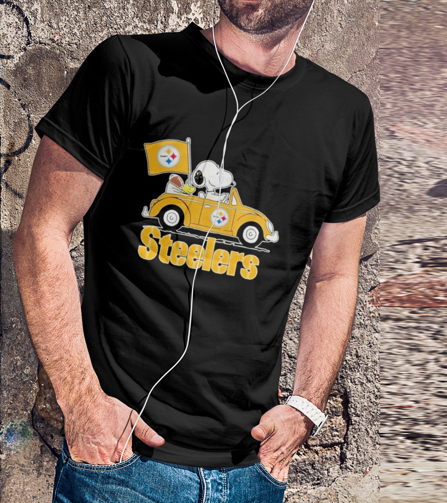Steelers Snoopy Driving Car With Pittsburgh Flag T-Shirt