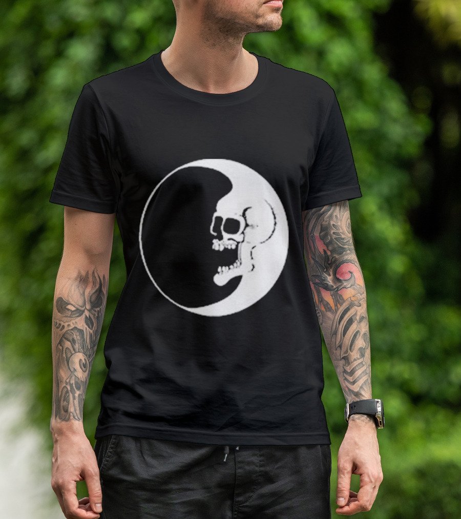 Zero Dead Moon Skull Crescent T-Shirt