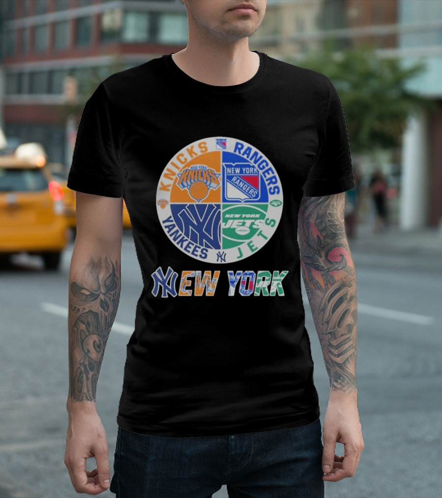 New York Knicks Rangers Yankees Jets Circle T-Shirt