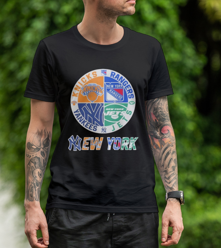 New York Knicks Rangers Yankees Jets Circle T-Shirt