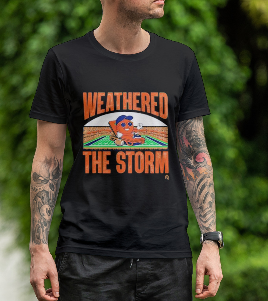 Syracuse Orange Weathered The Storm Lounge Mascot On Field T-Shirt