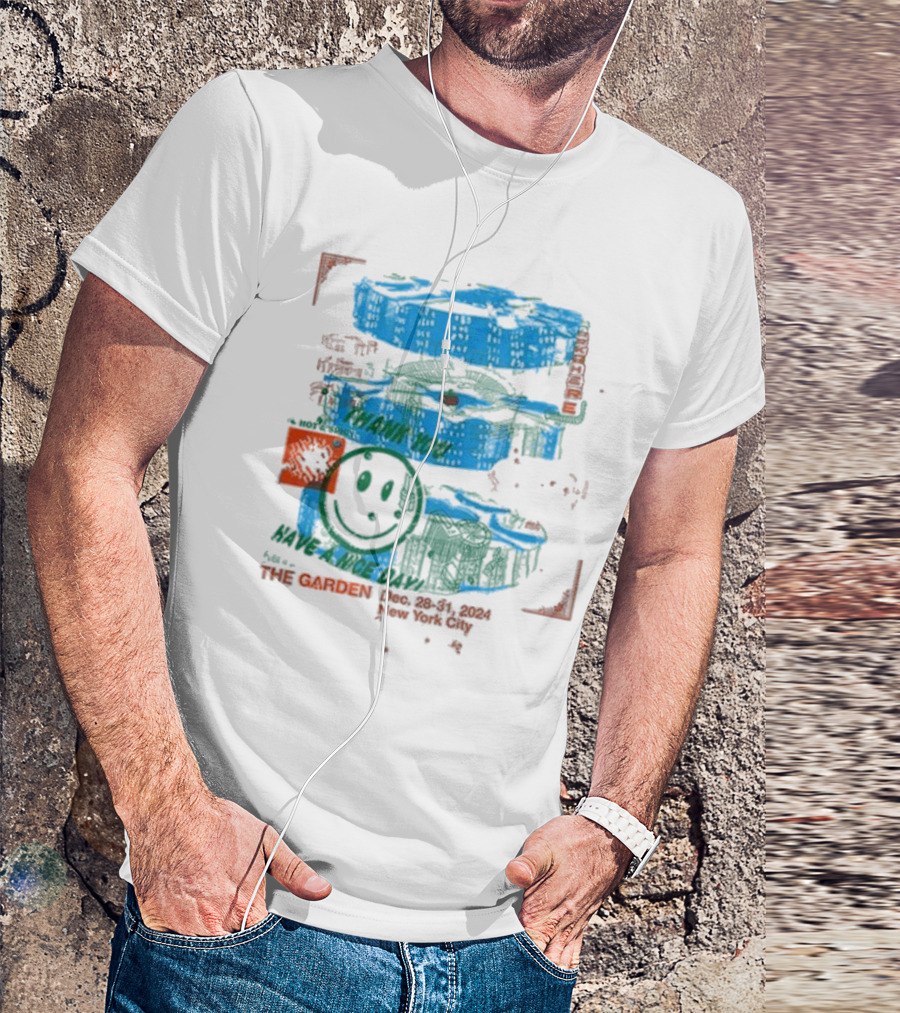 THE GARDEN THANK YOU HAVE A NICE DAY NEW YORK CITY DEC 28-31 T-Shirt