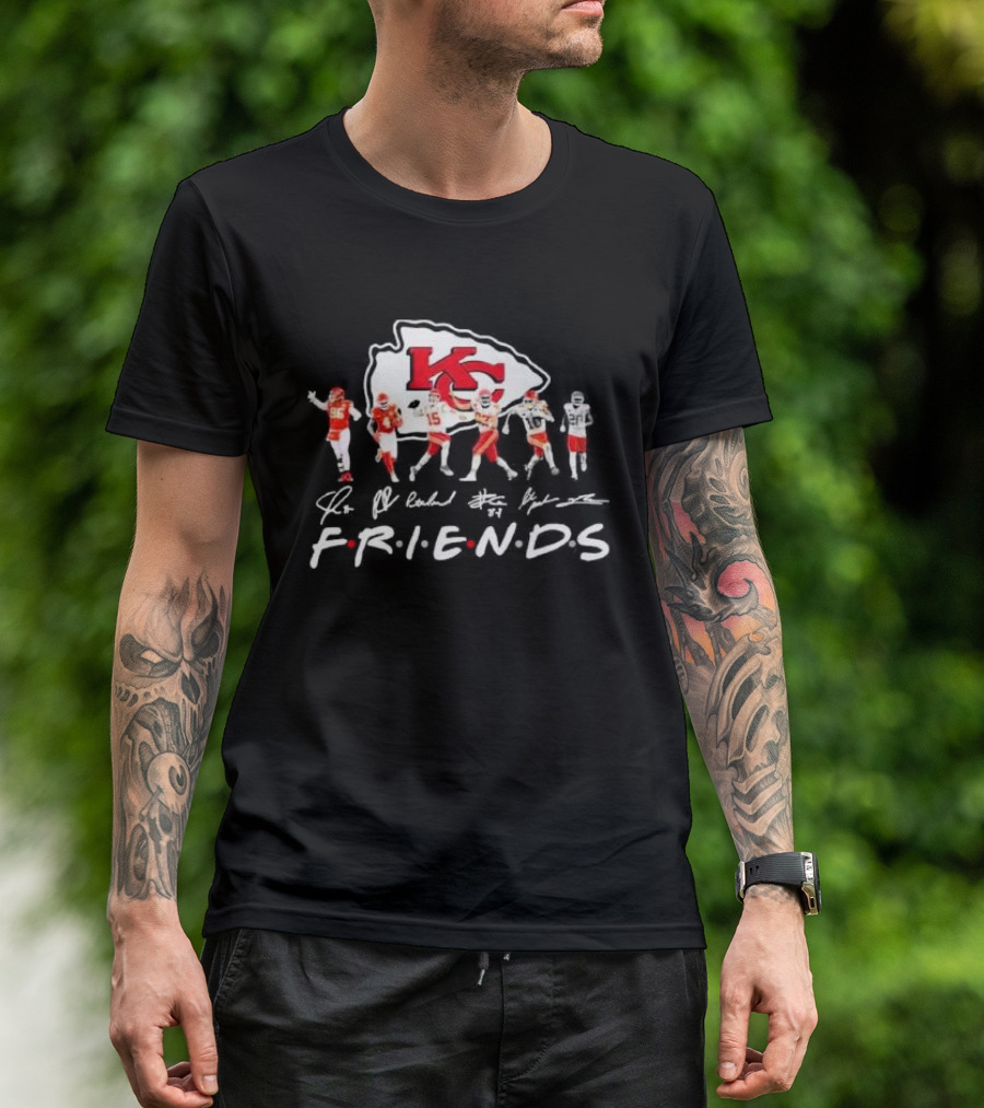 Chris Jones Patrick Mahomes Travis Kelce Friends Kansas City Chiefs Football KC Signatures T-Shirt