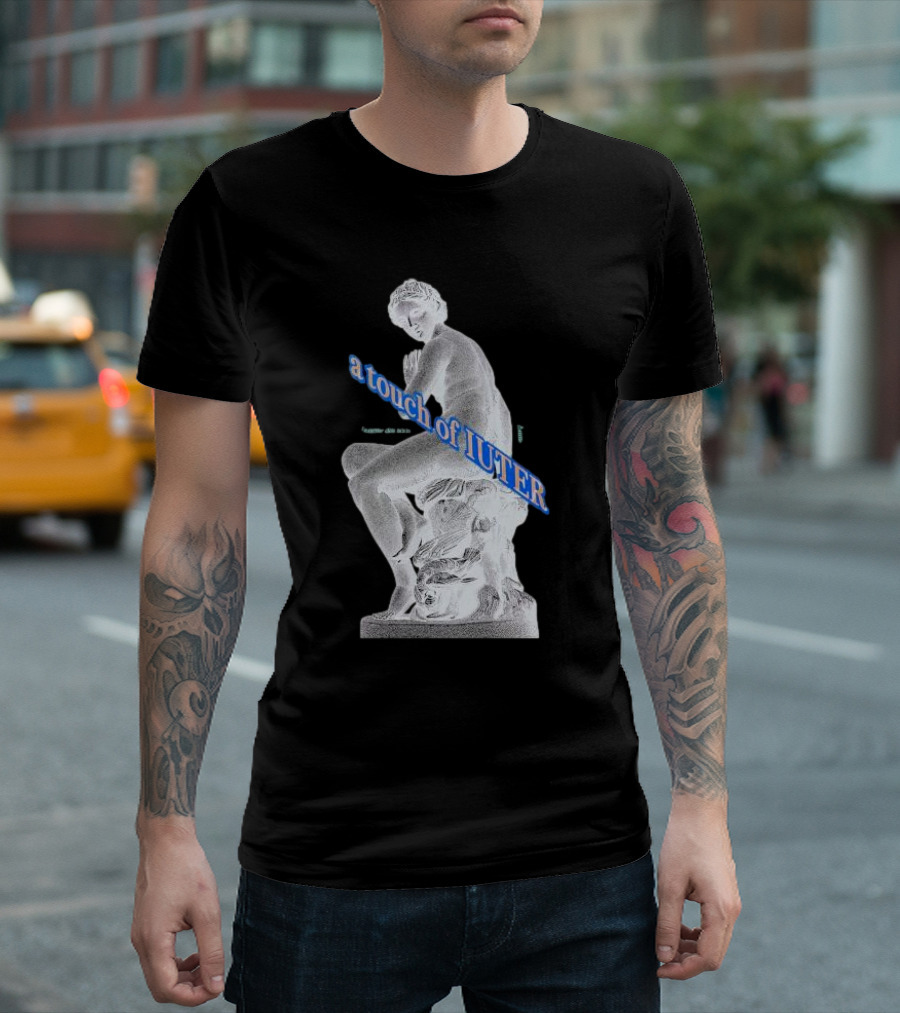 Nymph A Touch of Iuter Collezione Primavera Estate 2025 Insieme Dal 2002 Statue T-Shirt