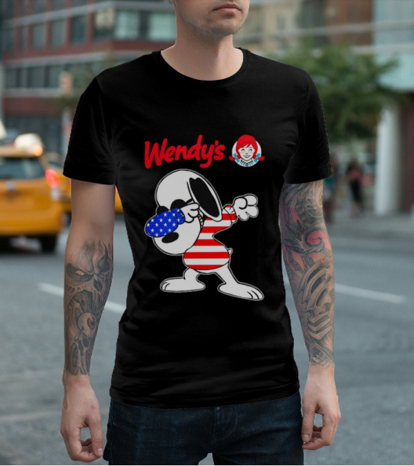 Wendy’s Snoopy Dabbing American Flag Stripes T-Shirt