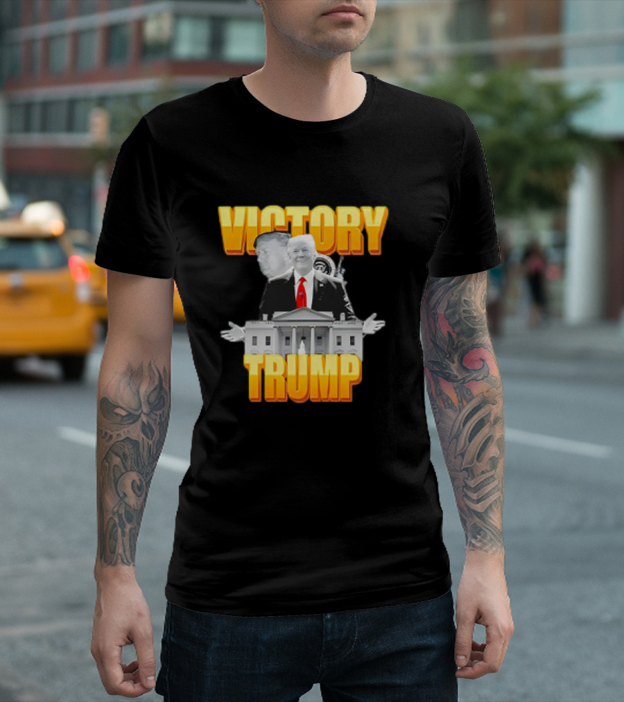 Victory Trump White House President With Red Tie And Gray Background T-Shirt