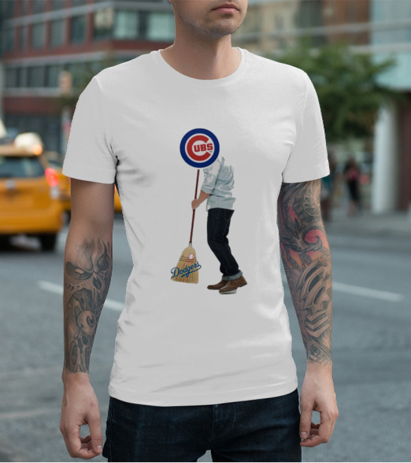 Chicago Cubs Sweeping Los Angeles Dodgers Meme T-Shirt