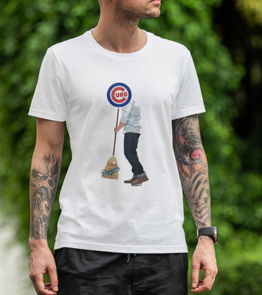 Chicago Cubs Sweeping Los Angeles Dodgers Meme T-Shirt
