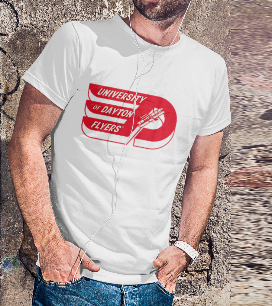 UNIVERSITY OF DAYTON FLYERS 1974 VINTAGE T-Shirt