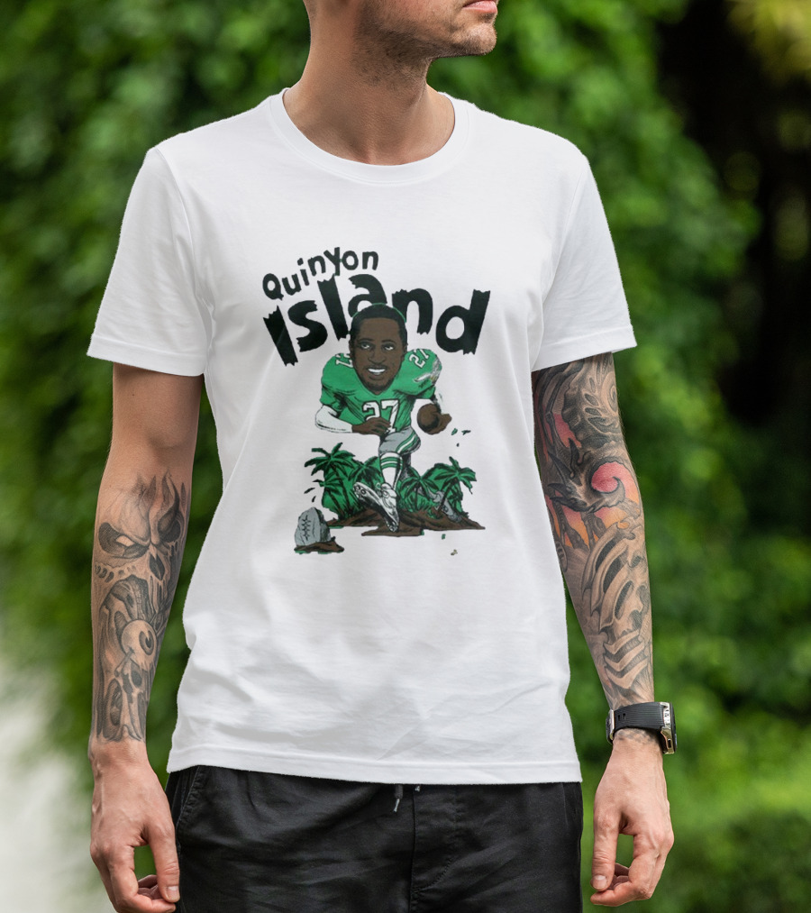 Quinyon Island Eagle 27 Football Player Running With Palm Trees And Rocks T-Shirt