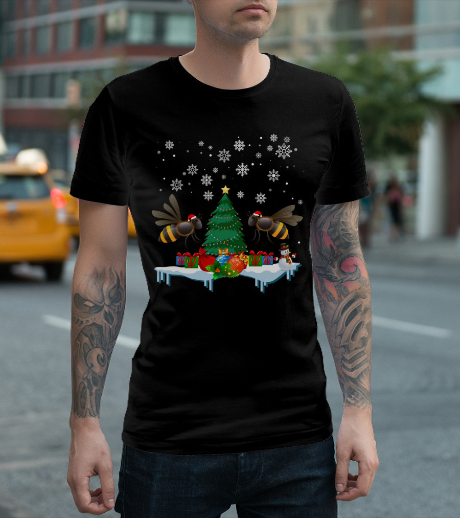 Bee Merry Christmas Tree Snowflakes Holiday Bees Santa Hats T-Shirt