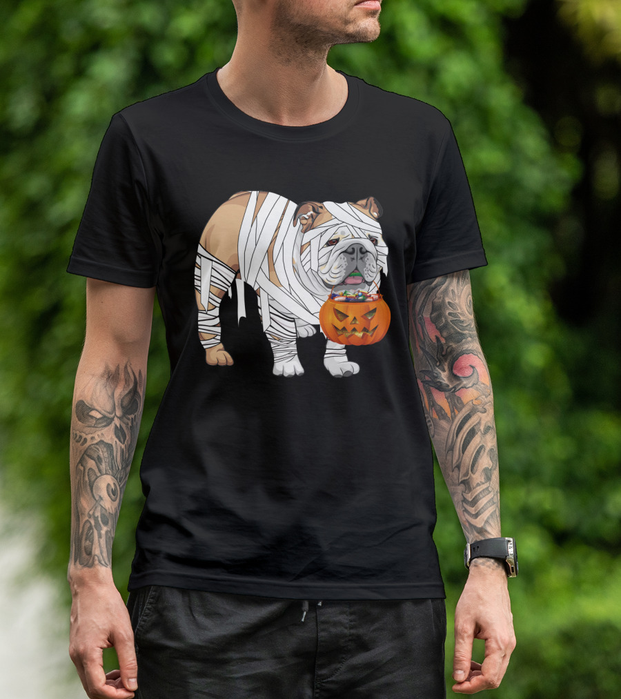 Halloween Bulldog Wrapped As Mummy Holding Pumpkin Candy Bucket T-Shirt