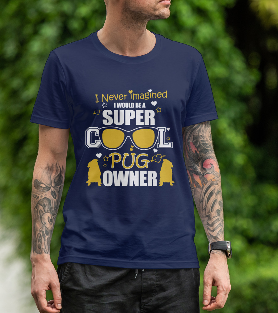 Super Cool Pug Owner With Sunglasses And Heart Accents T-Shirt