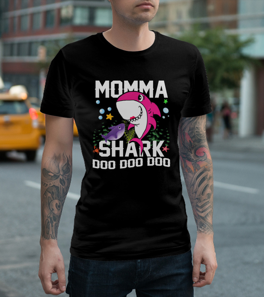 Momma Shark Doo Doo Doo Pink Cartoon Sea Creatures Bubbles And Starfish T-Shirt