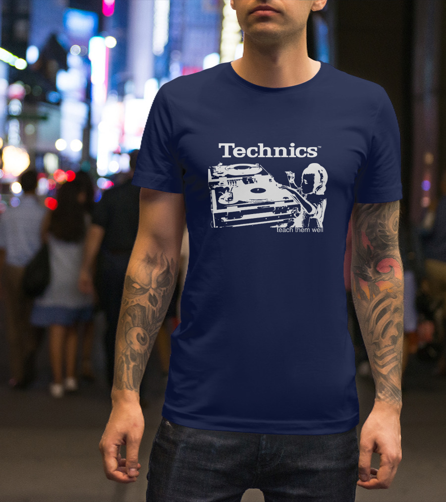 Technics Teach Them Well DJ Turntable And Child Headphones T-Shirt