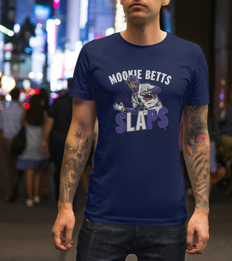 Mookie Betts Slaps Baseball Action T-Shirt