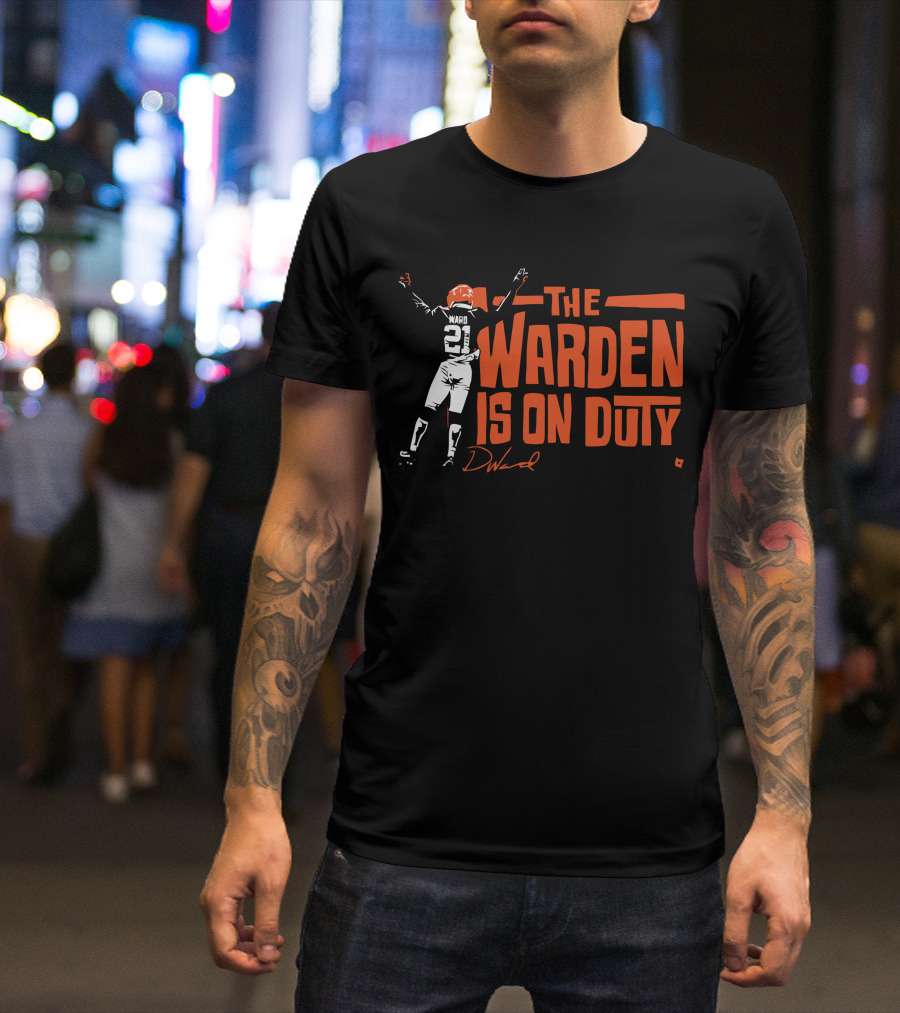 The Warden Denzel Ward Is On Duty 21 Signature Football T-Shirt