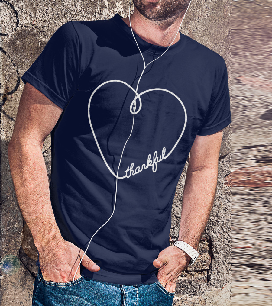 Thankful Script Heart Outline T-Shirt