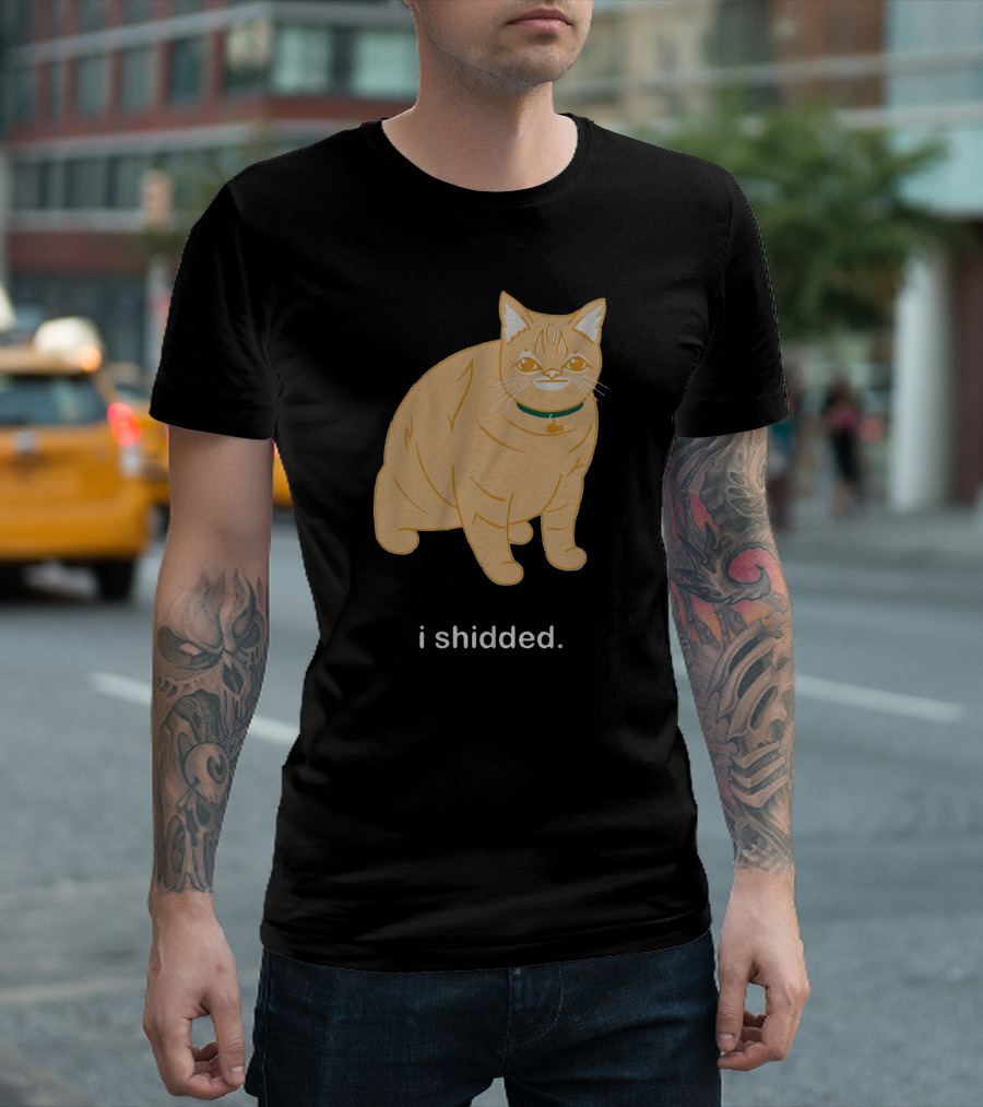 i shidded cat orange feline with green collar T-Shirt