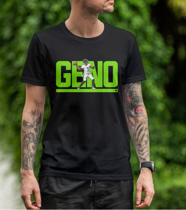 Geno Smith Football Player Throwing Quarterback Action T-Shirt