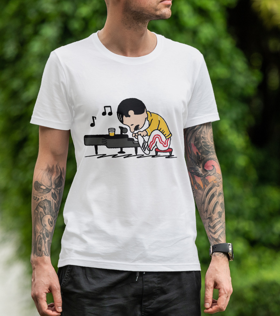 Freddie Mercury Peanuts Style Piano Playing Music Notes T-Shirt