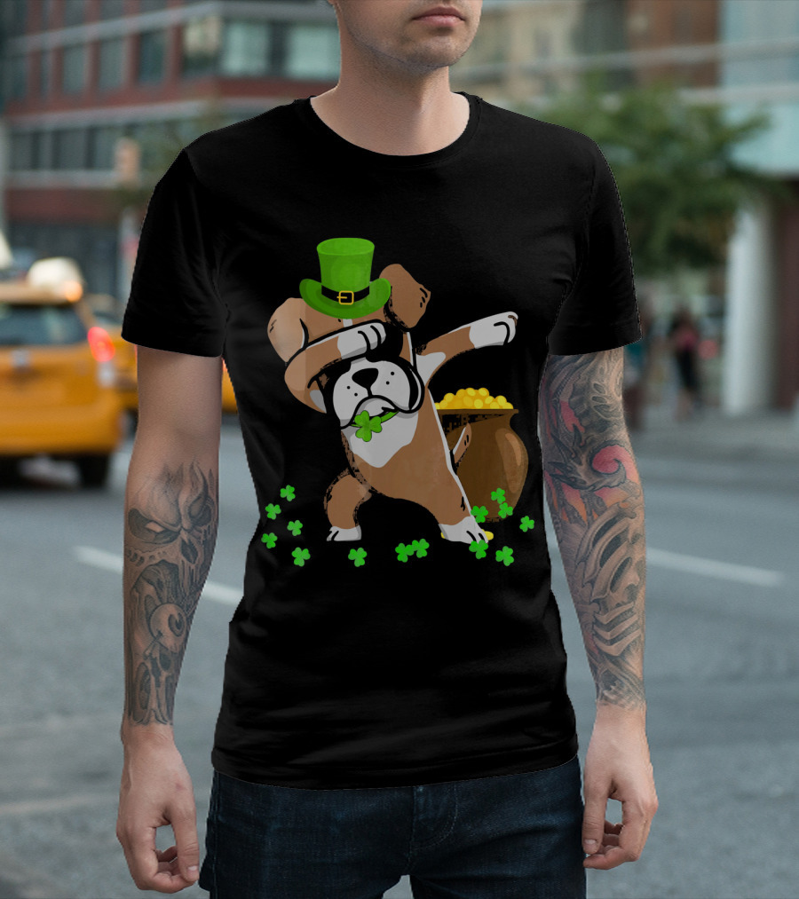 Boxer Dabbing St Patricks Day Dog with Leprechaun Hat and Pot of Gold T-Shirt