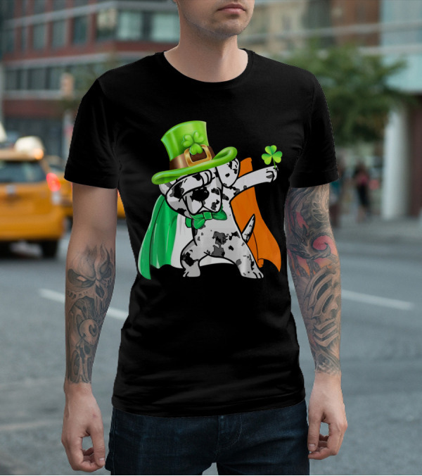 Dabbing Great Dane Irish Flag Shamrock Hat Cape T-Shirt