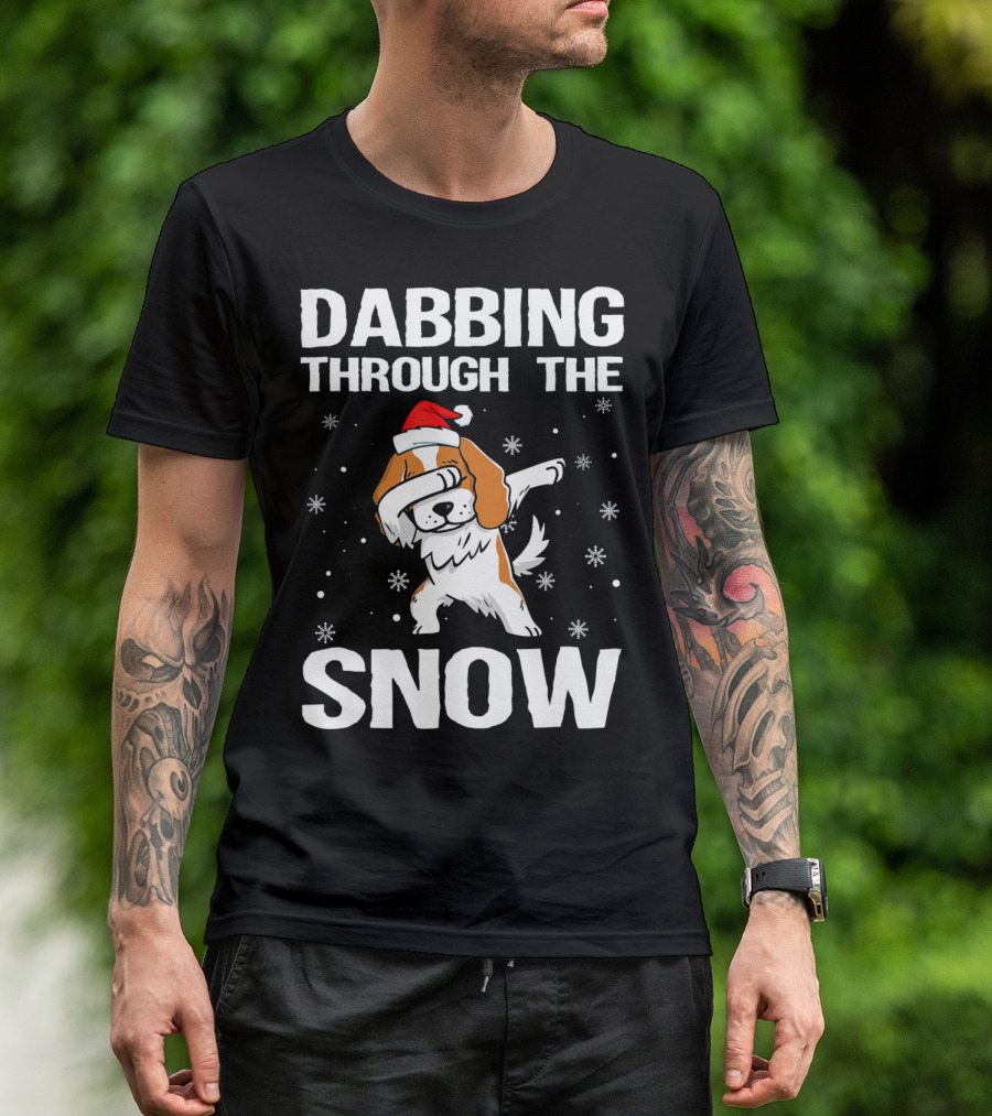 Dabbing Through The Snow Cavalier King Charles Spaniel Christmas Dog Santa Hat T-Shirt